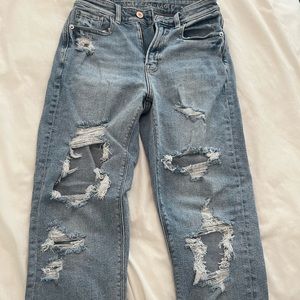 AMERICAN EAGLE STRETCH MOM JEAN
